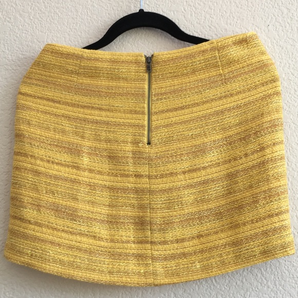 Alice + Olivia Yellow Gold Striped Lined Soft Boucle Mini Skirt Sz 4 - Picture 2 of 9